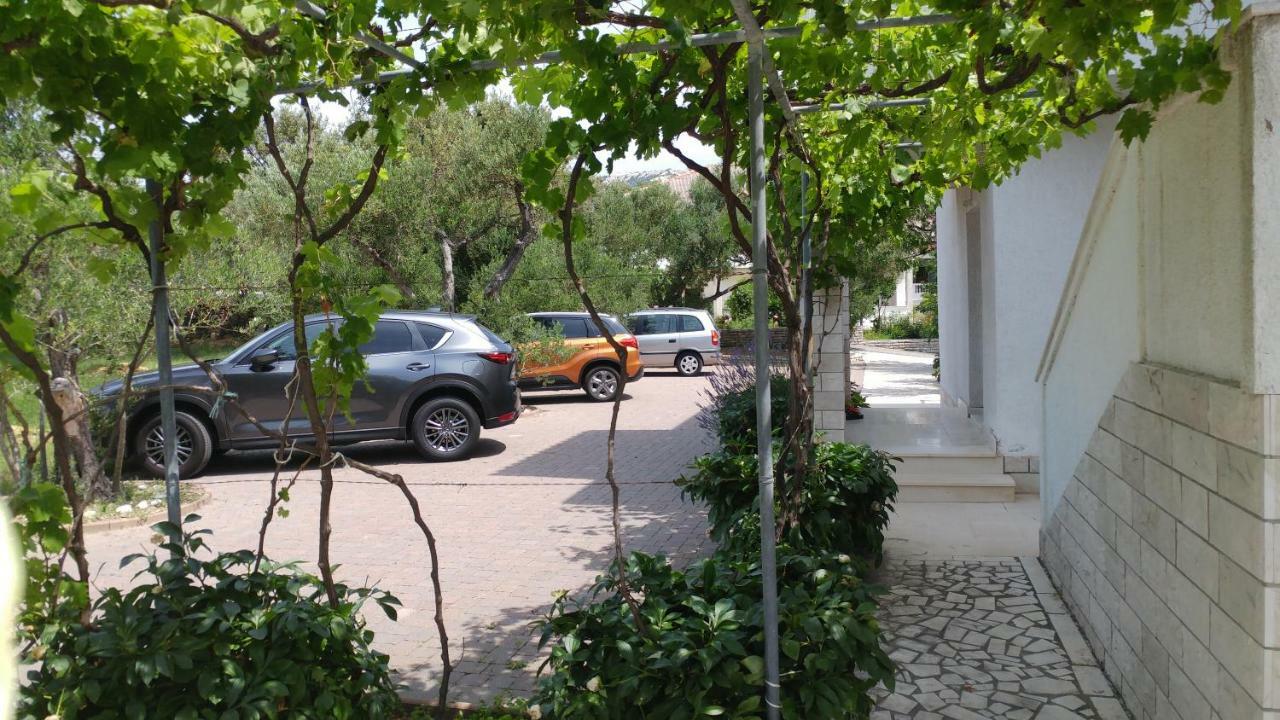 Apartments Dora Banjol المظهر الخارجي الصورة